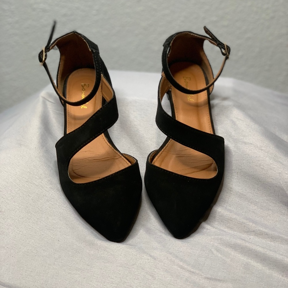 Blacks flats